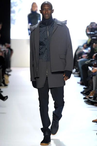 Look 19